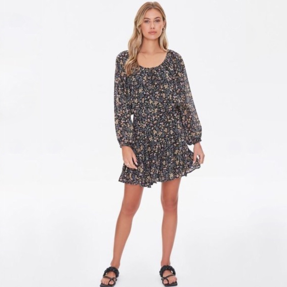 Forever 21 Ditsy Floral Back Cutout Peasant Sleeve Mini Dress